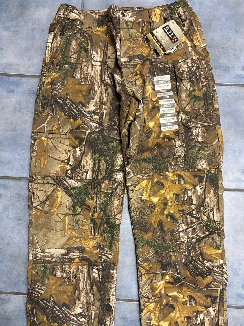Realtree 5.11 tactical Men's Camouflage Cargo Pants - Brown/Gold/Green
